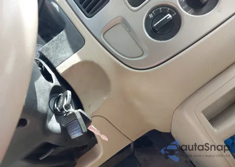 2003 Ford Escape Xlt из США, поврежденный, VIN 1FMYU03183KC54622